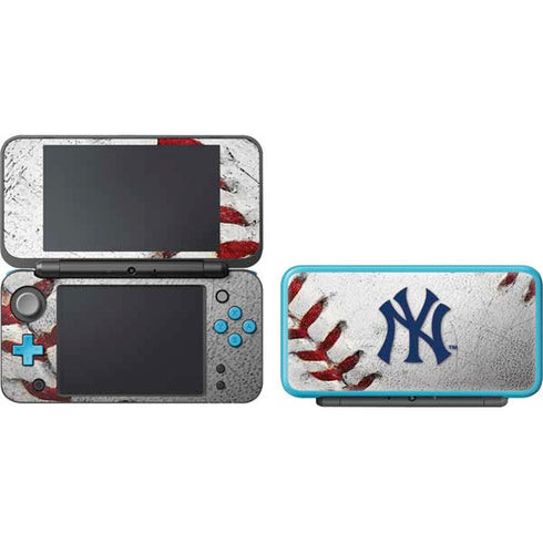 MLB New York Yankees Game Ball Nintendo 2DS XL (2017) Skin